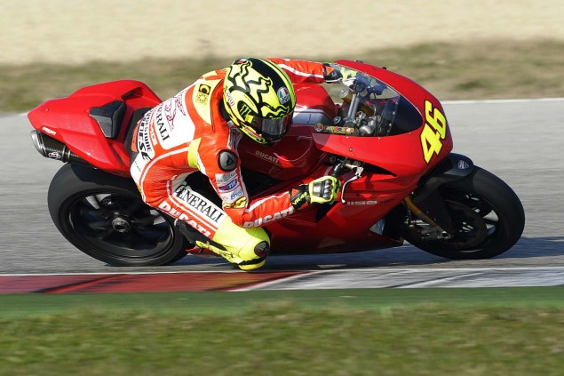 Rossi Tests Shoulder Riding on a Ducati 1198 at Misano valentino rossi ducati 1198sp misano test 2 635x423