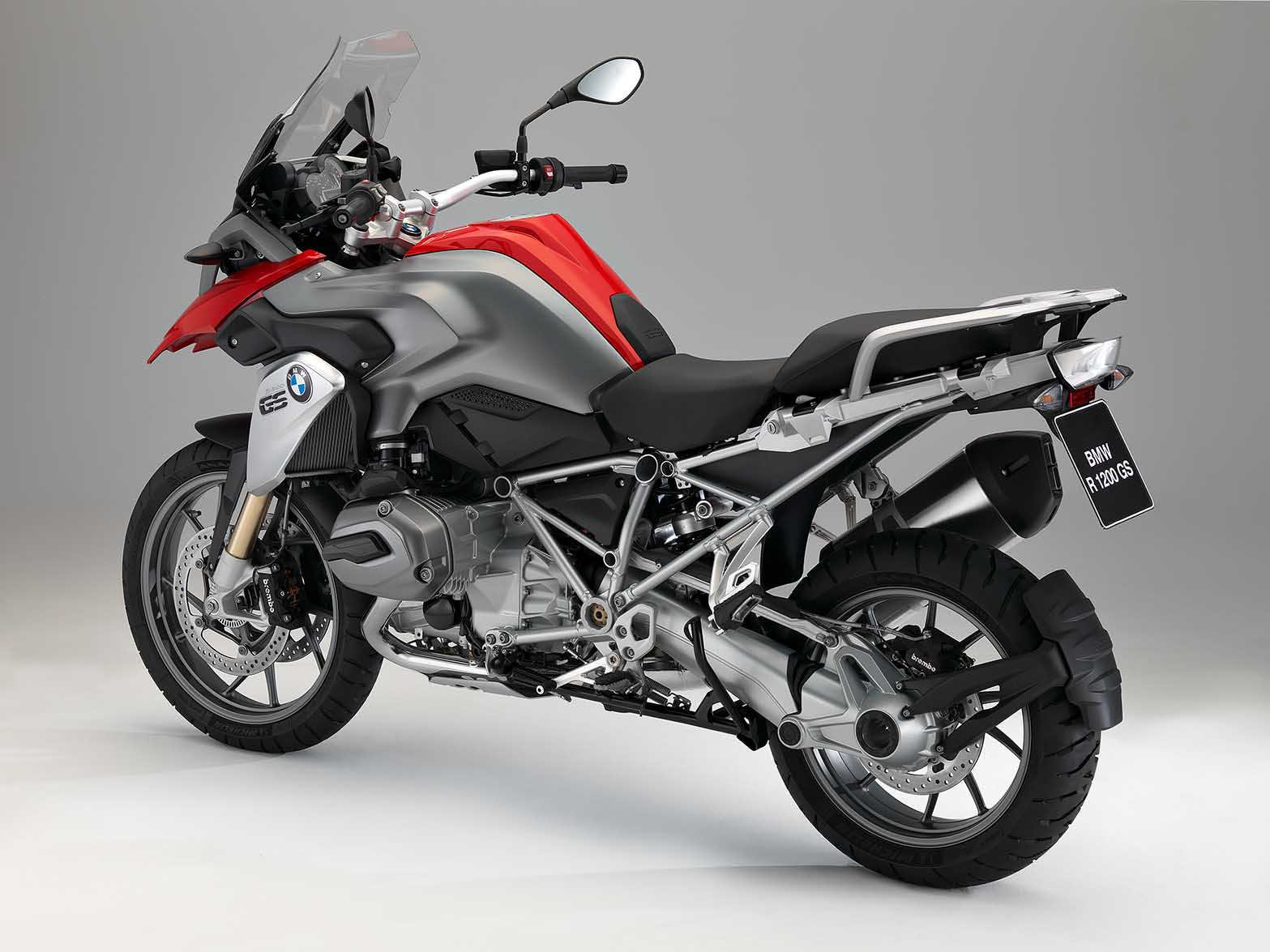 2013 BMW R1200GS - A Water-Cooled Icon - Asphalt & Rubber