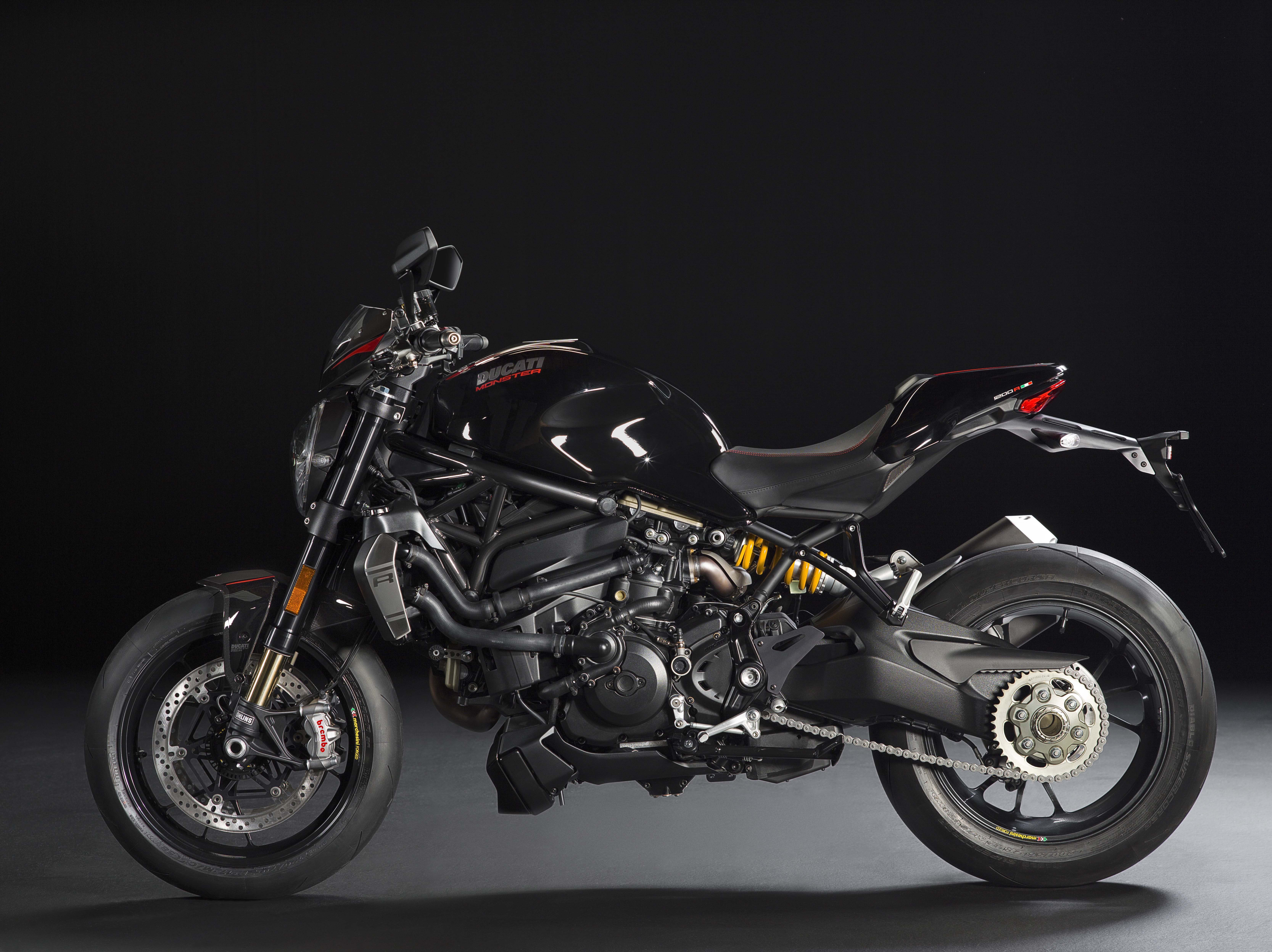 Ducati Monster 1200 R - Powerfully Naked - Asphalt & Rubber