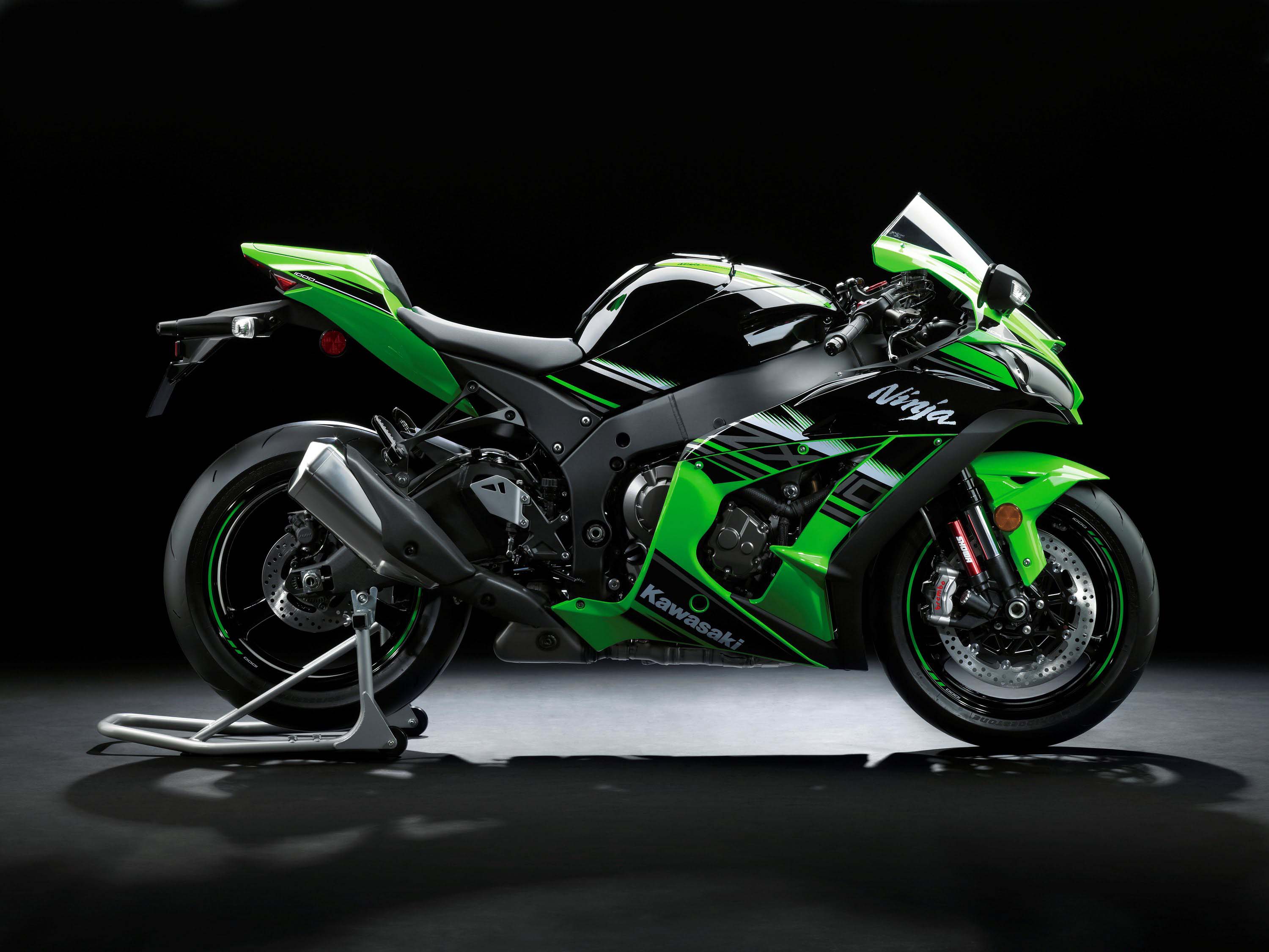 Here's A Walk-Around Of The 2016 Kawasaki Ninja ZX-10R