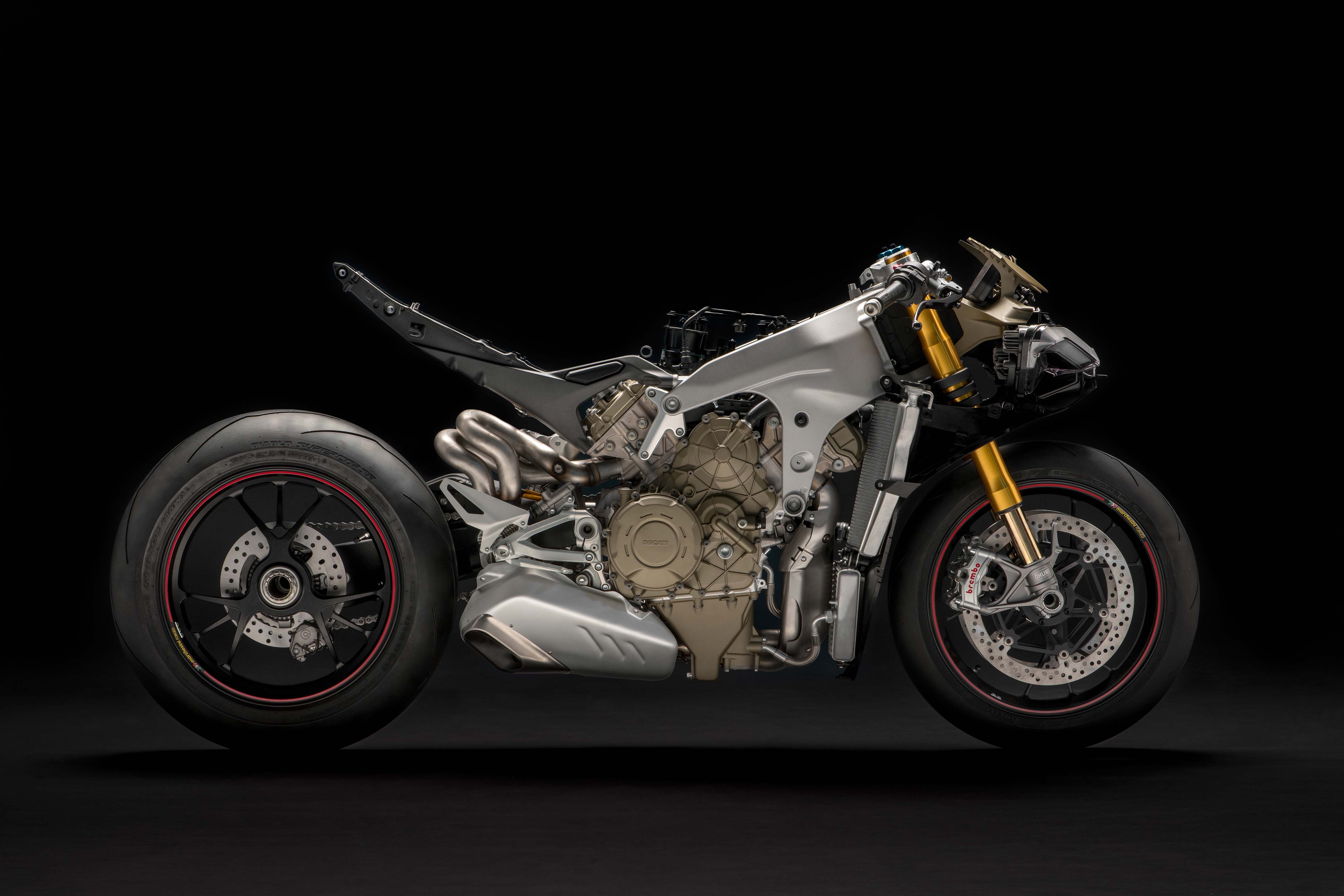 2018 Ducati Panigale V4 naked no fairings 01