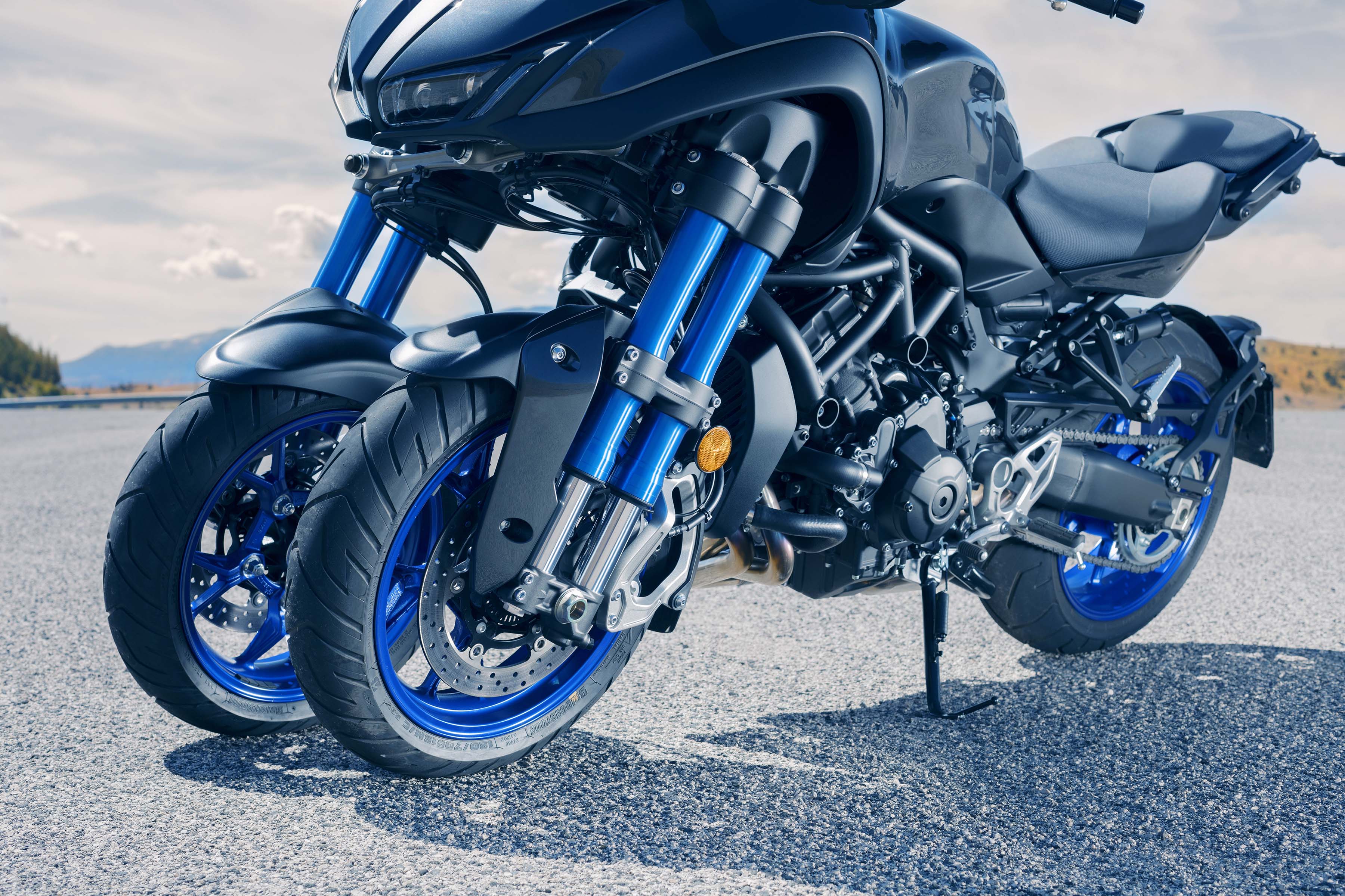 Yamaha Niken Three-Wheeler Confirmed As 2018 Model - Asphalt & Rubber