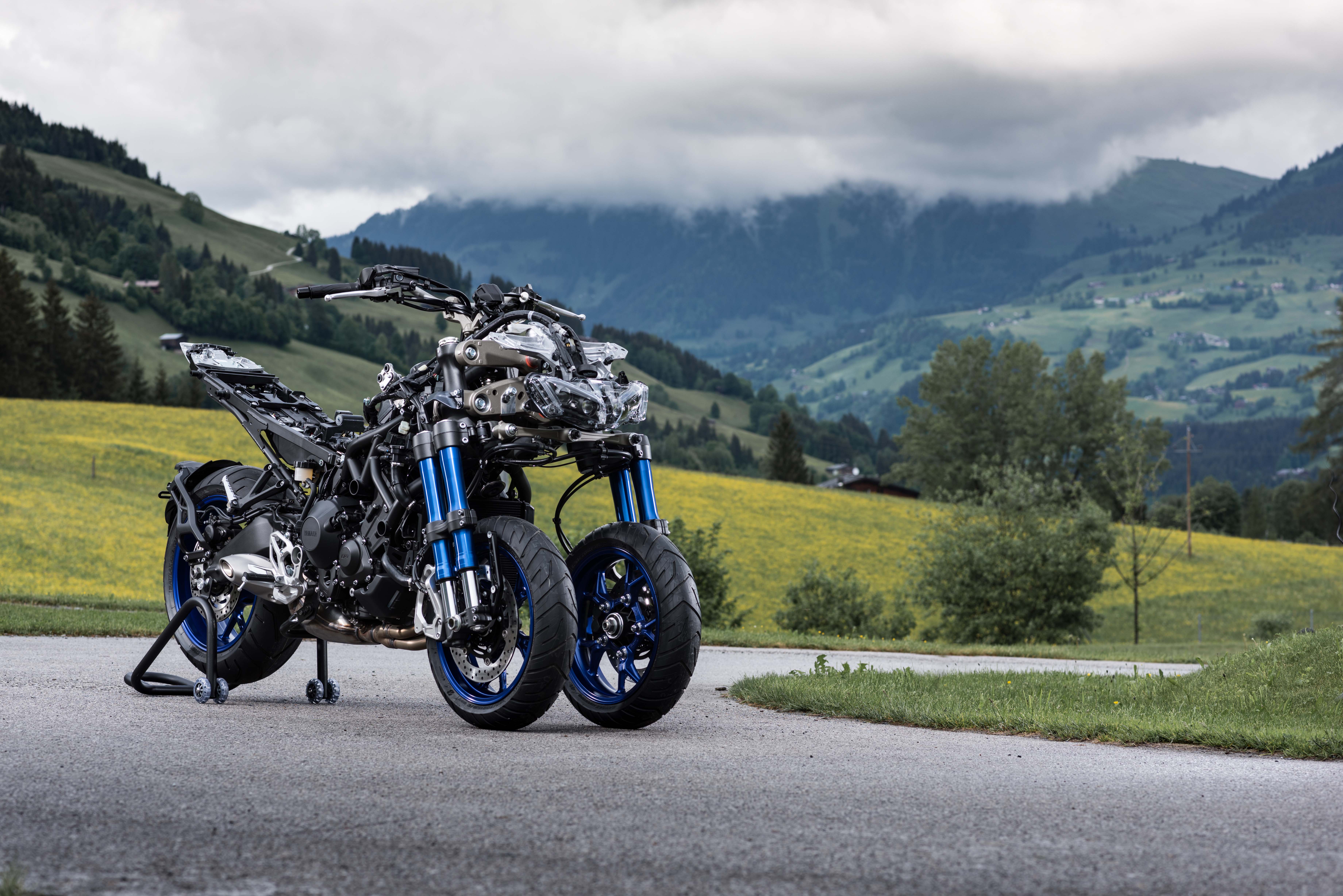 What Does The Yamaha NIKEN Look Like Naked? - Asphalt & Rubber