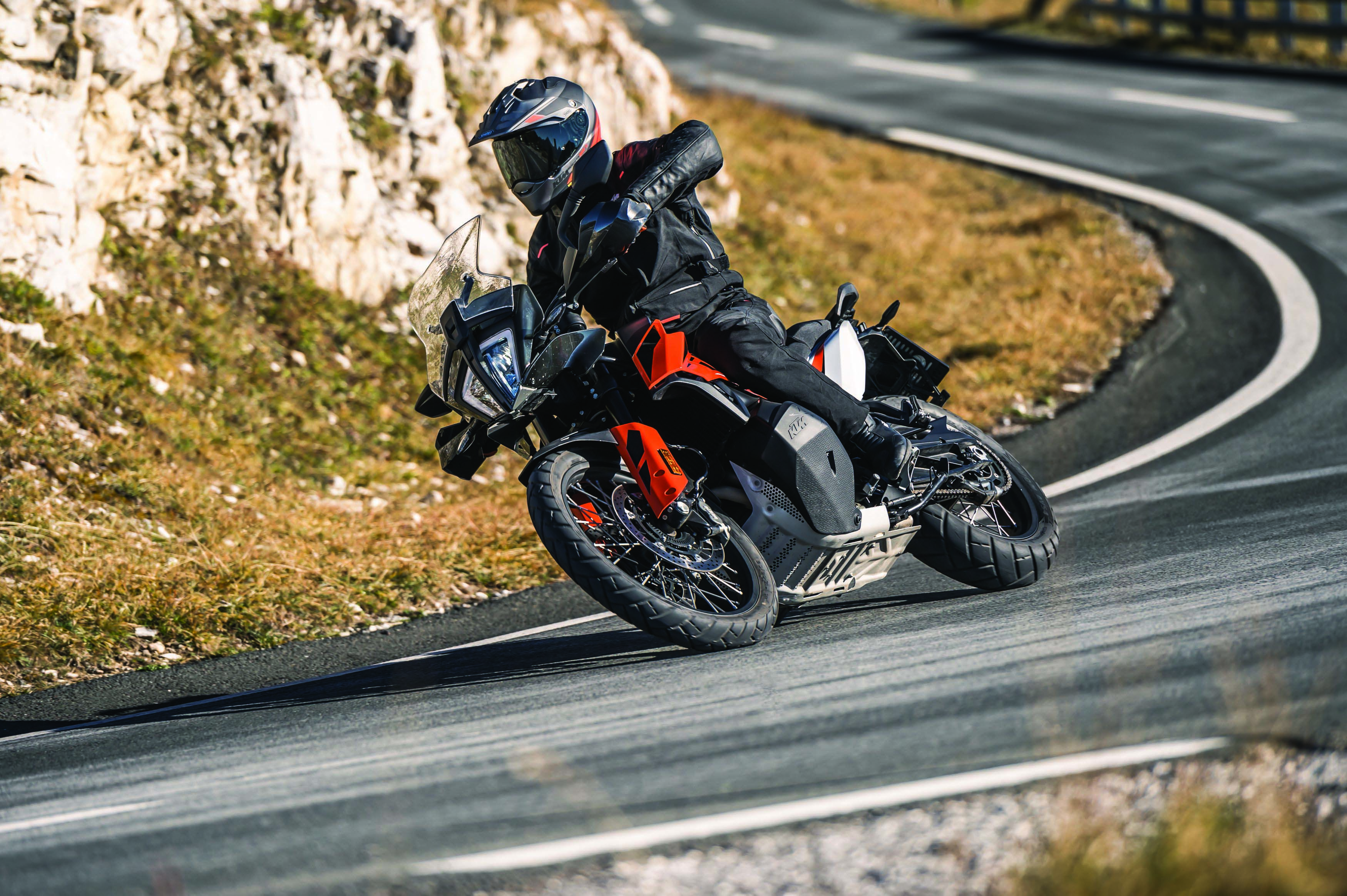 KTM 790 Adventure Debuts In Two Flavors Of ADV - Asphalt & Rubber