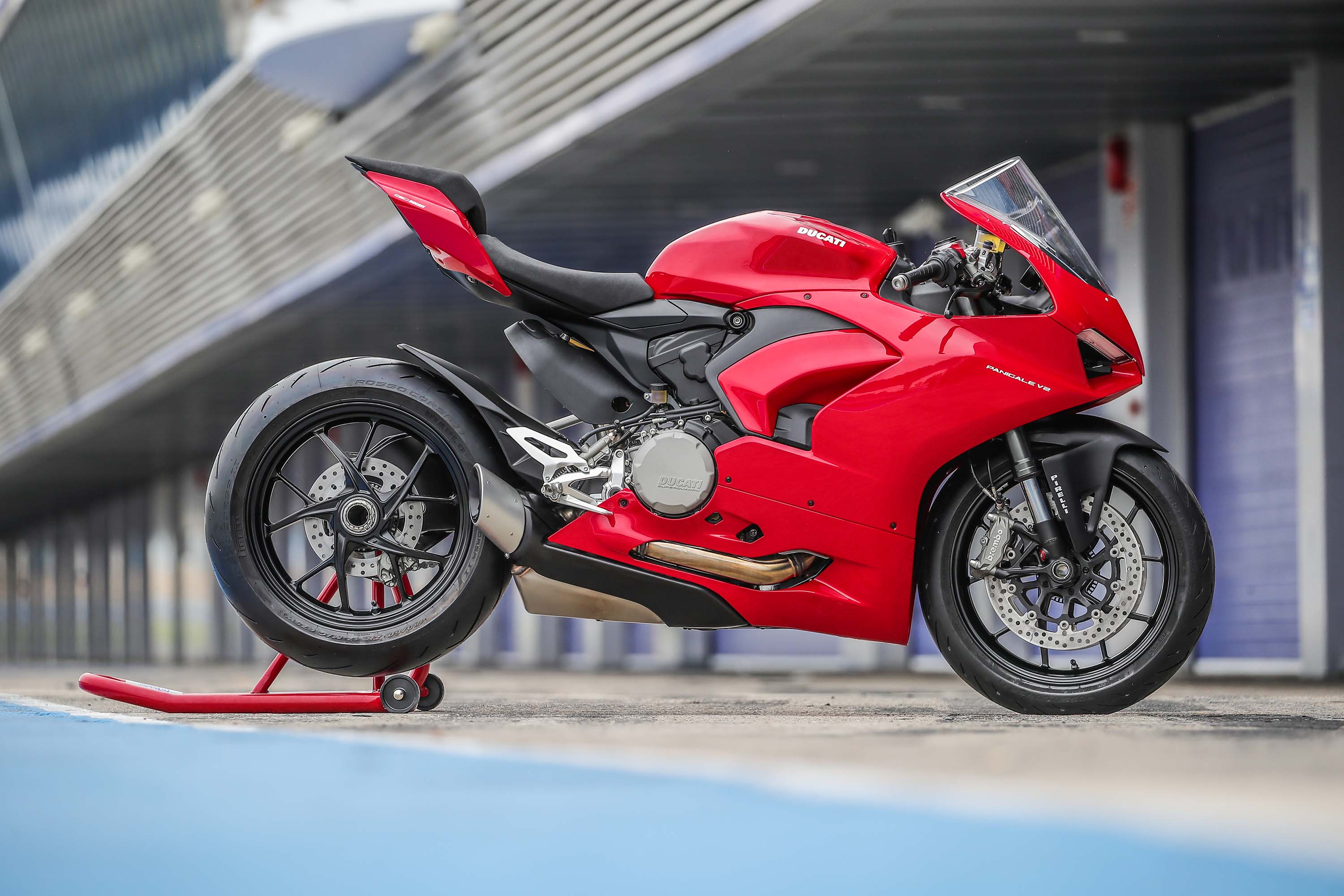 What Its Like To Ride The Ducati Panigale V2 A Review Asphalt And Rubber