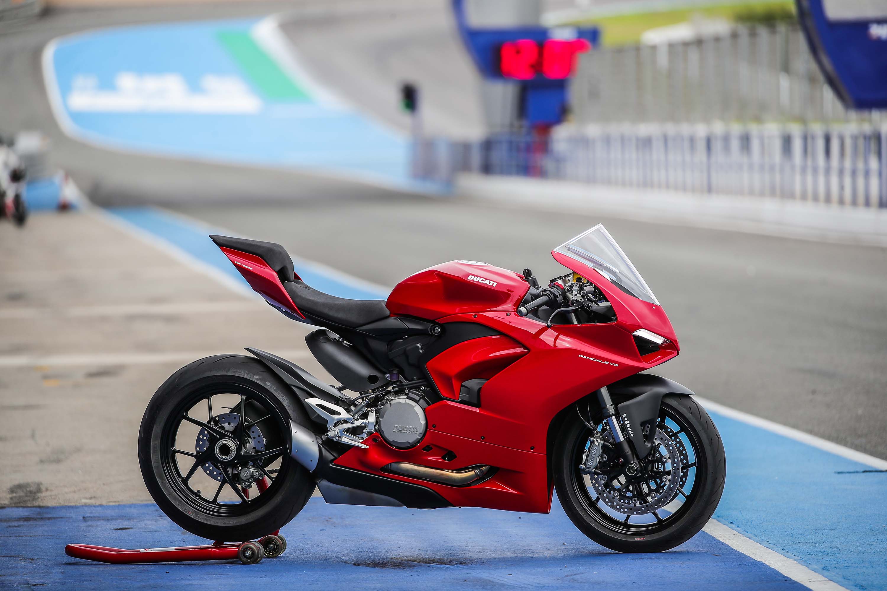 What Its Like To Ride The Ducati Panigale V2, A Review - Asphalt & Rubber