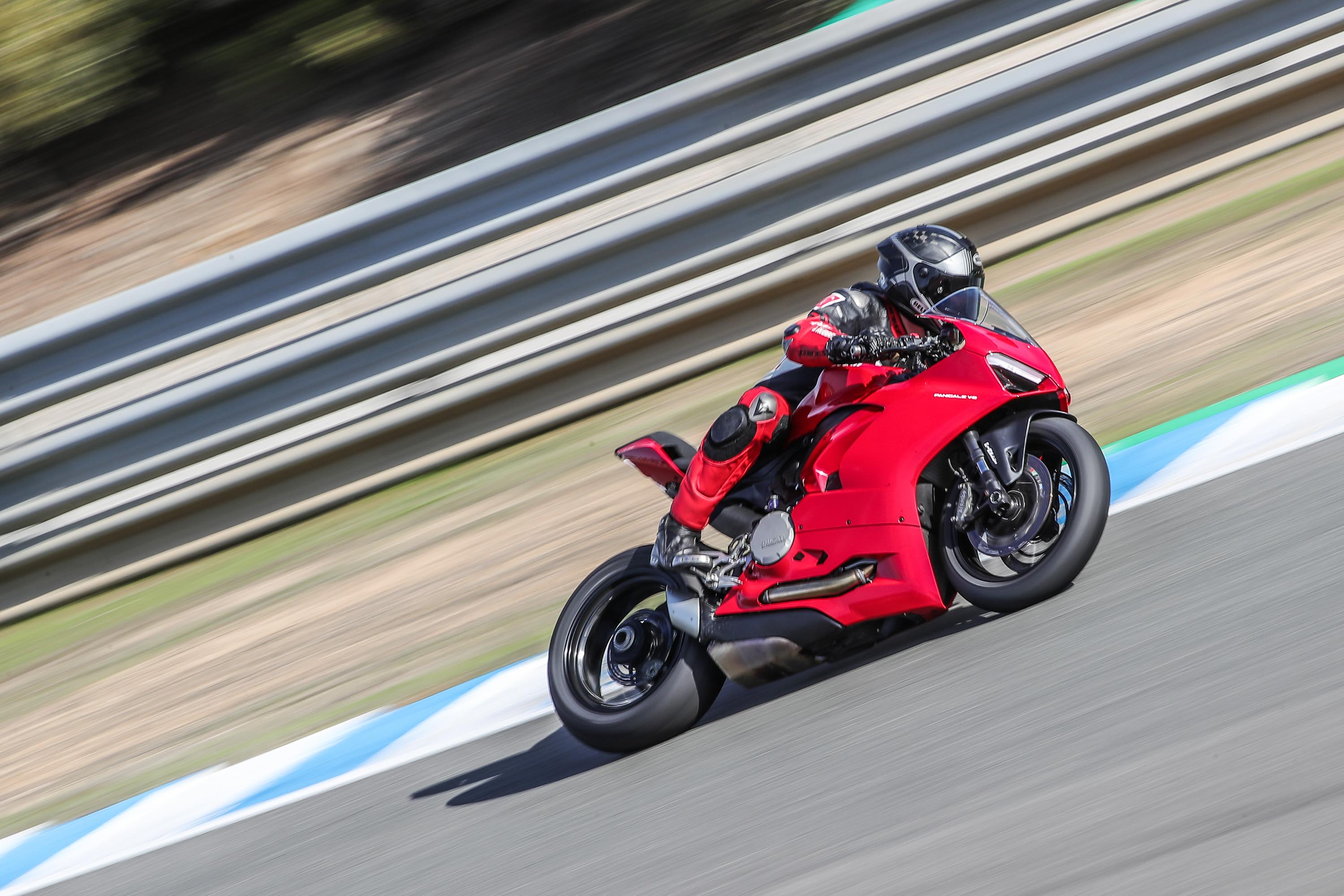 What Its Like to Ride the Ducati Panigale V2, A Review - Asphalt & Rubber