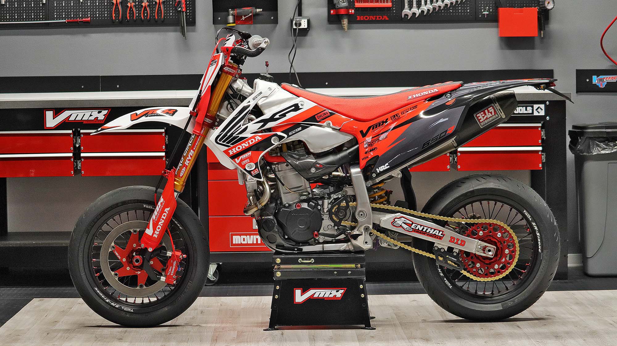 Honda Xr650r Supermoto By Vmx Restomod Asphalt And Rubber 