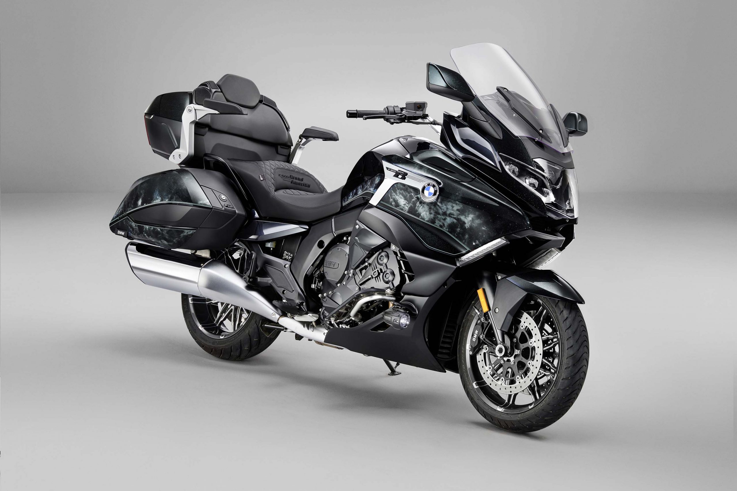 Updates Come To The Entire BMW K1600 Lineup For 2022 - Asphalt & Rubber