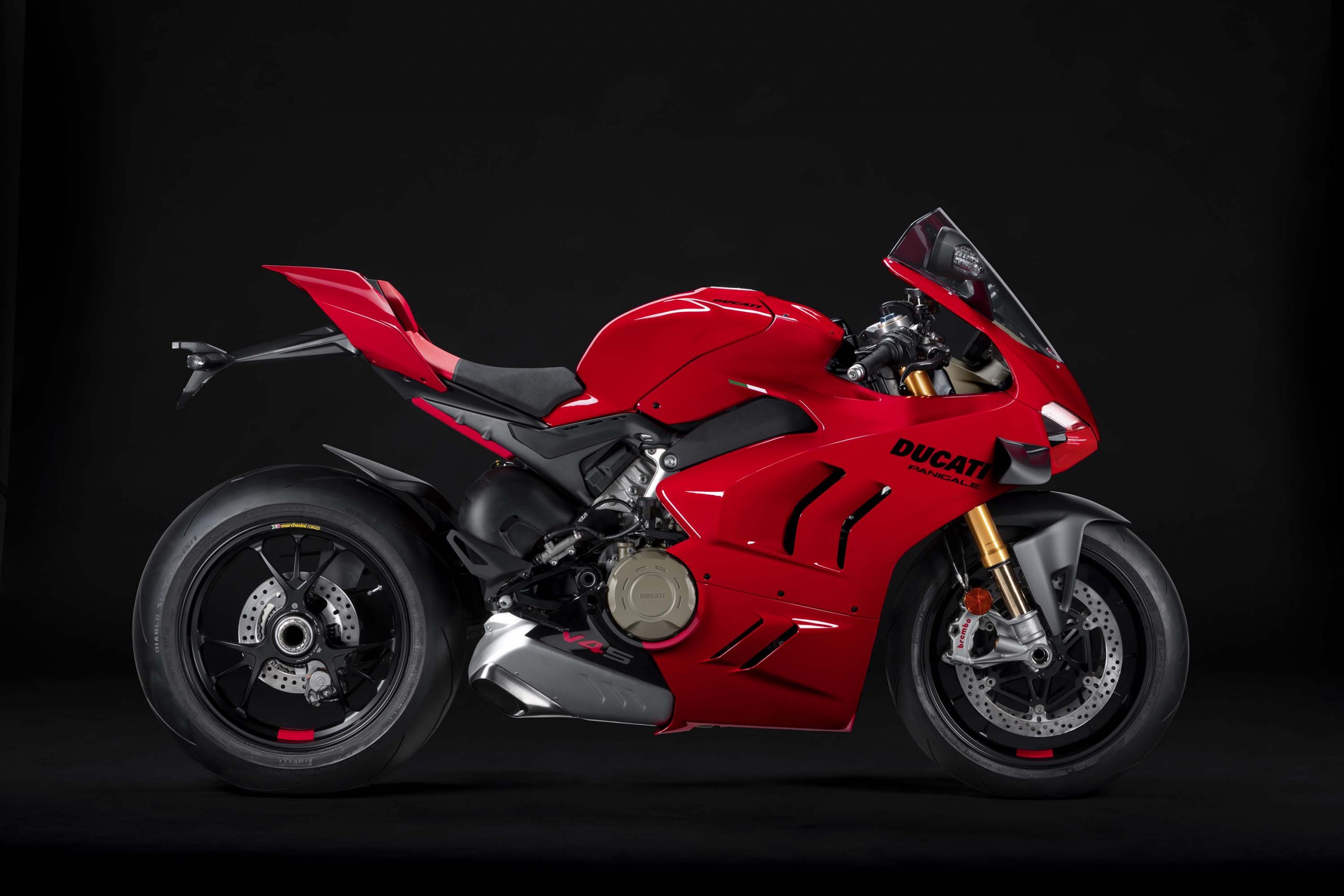 A Brand New, More Refined Ducati Panigale V4 Debuts for 2022 - Asphalt ...