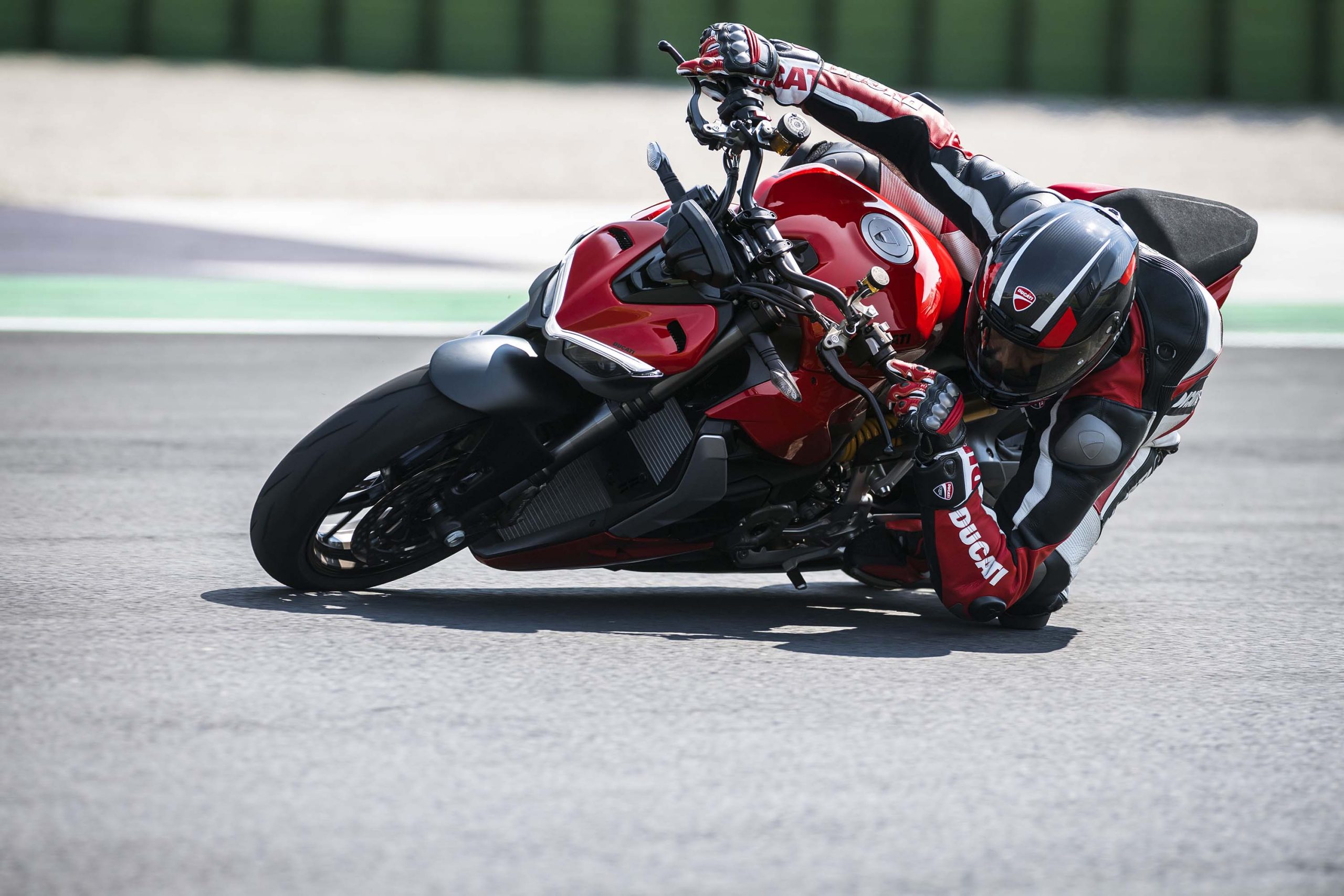 The Ducati Streetfighter V2 Debuts For Your V-Twin Loving Heart ...